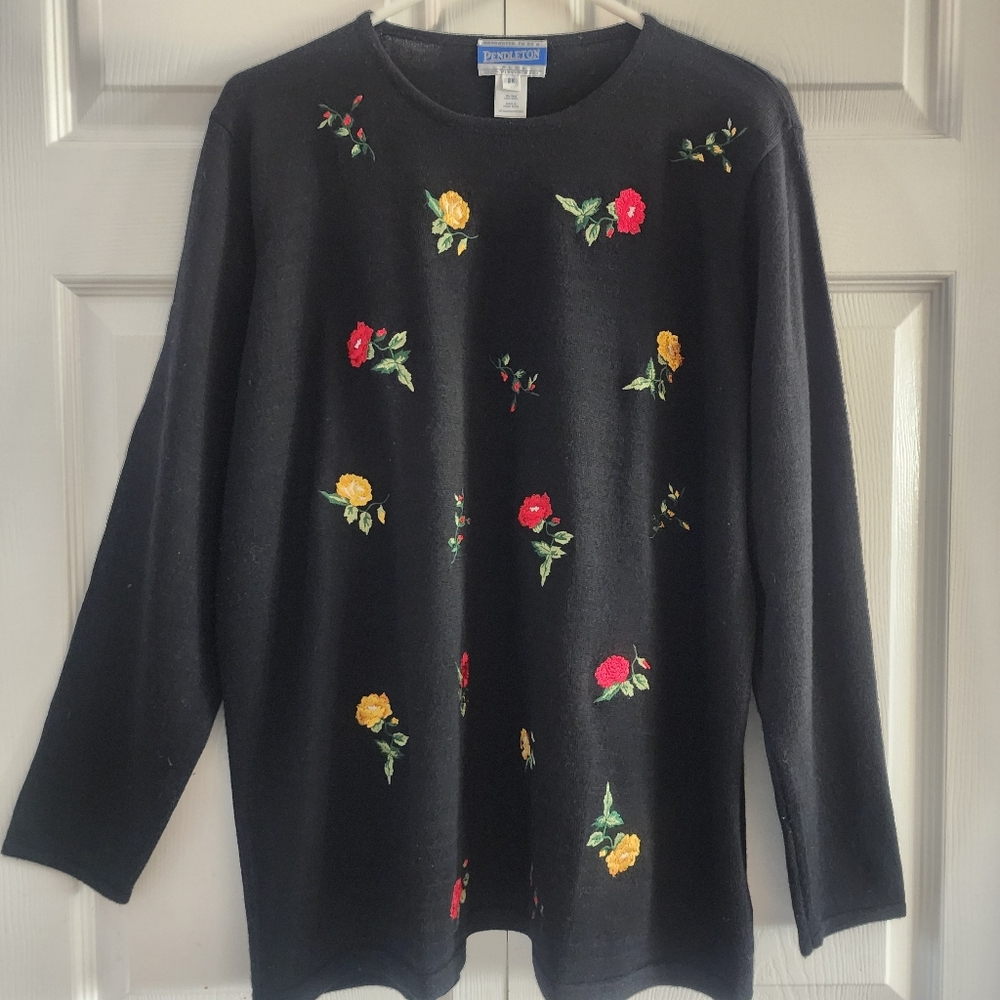 Pendleton 100%‎ Virgin Wool Black Sweater with Floral Embroidery, Womens Plus 2X